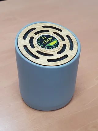 Auriculares y altavoces la chapa